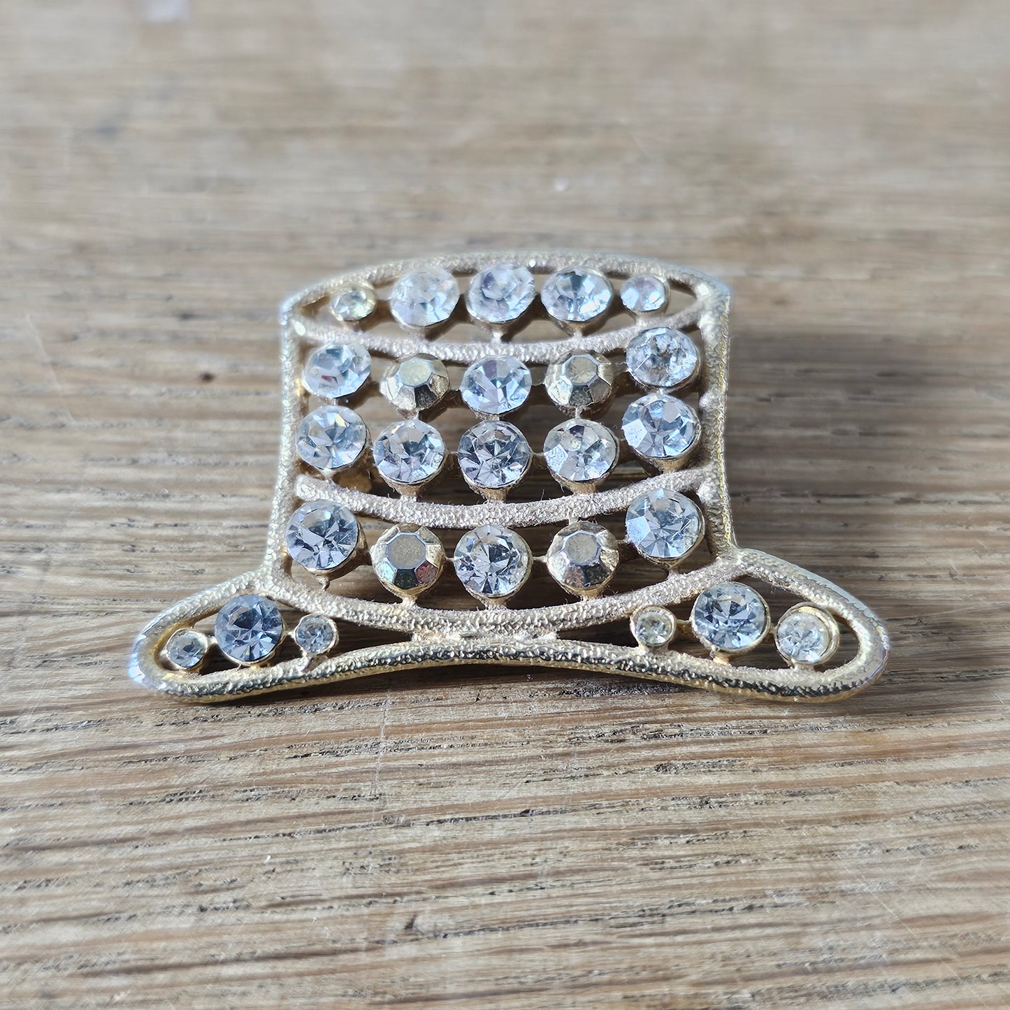 1980s M. Jent rhinestone top hat brooch