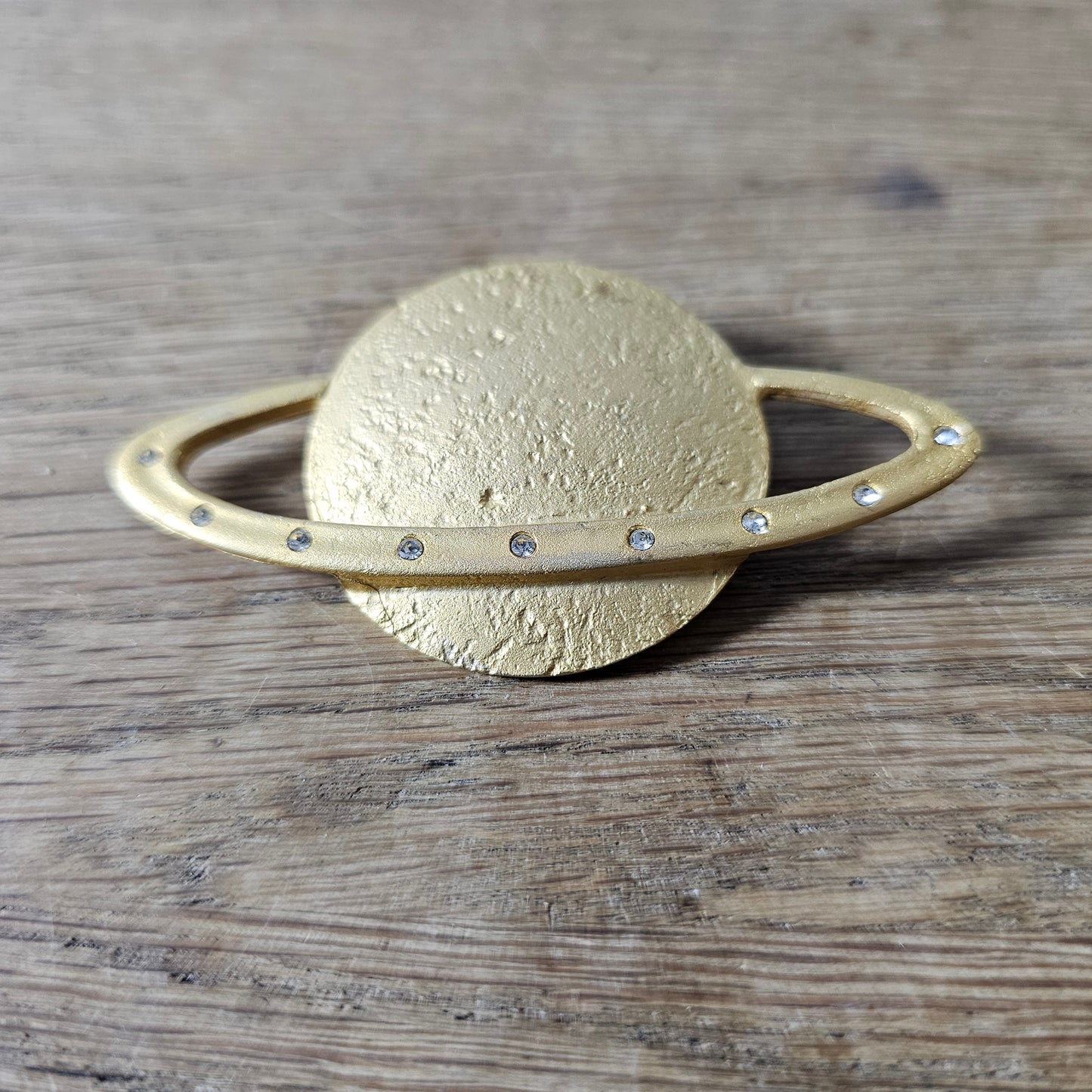 1960s/70s Kida E288 gold-tone rhinestone Saturn planet brooch