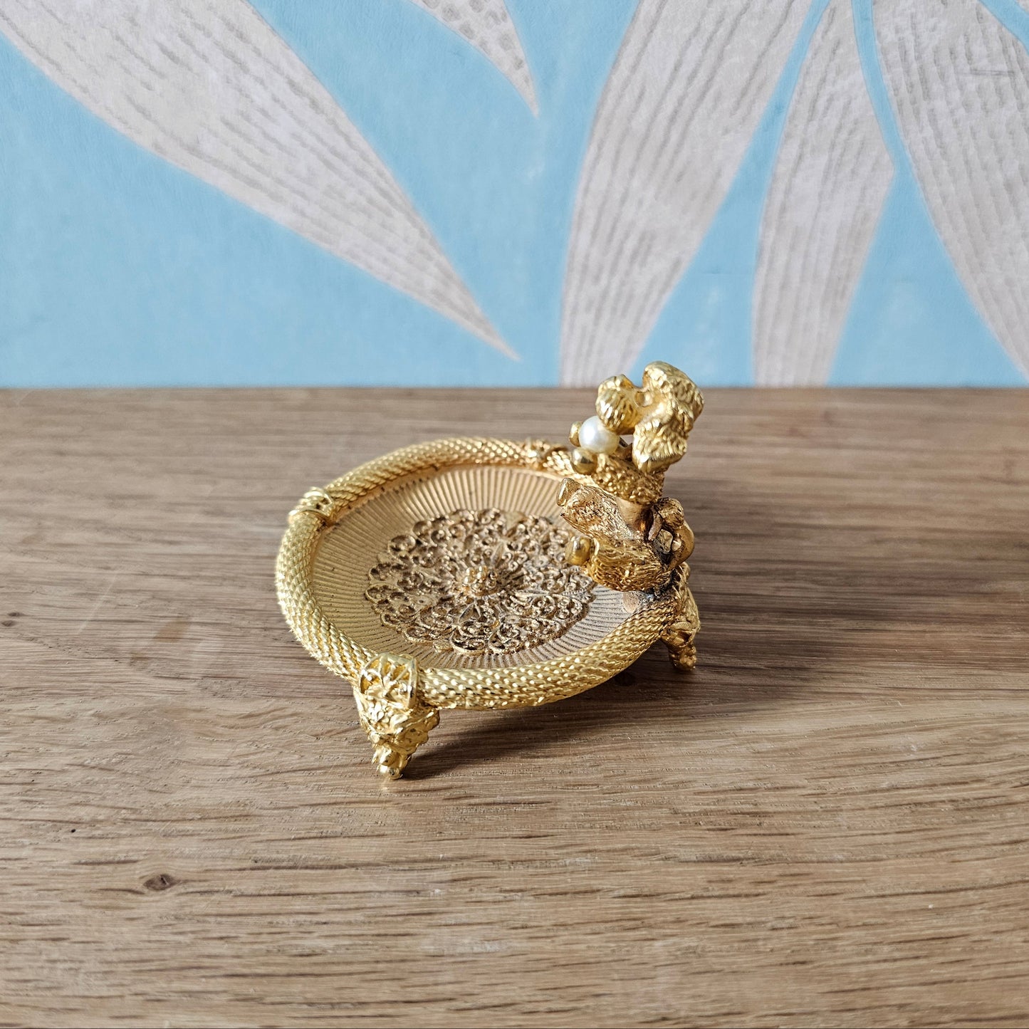 1950s Mirabella gold-tone poodle ring dish with faux pearl detail