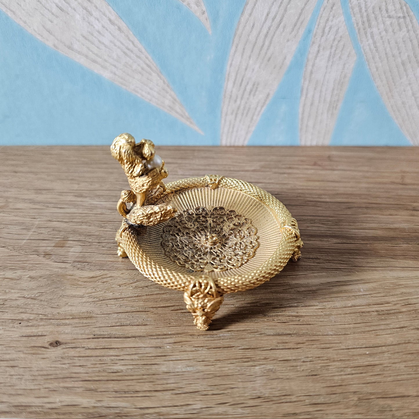 1950s Mirabella gold-tone poodle ring dish with faux pearl detail