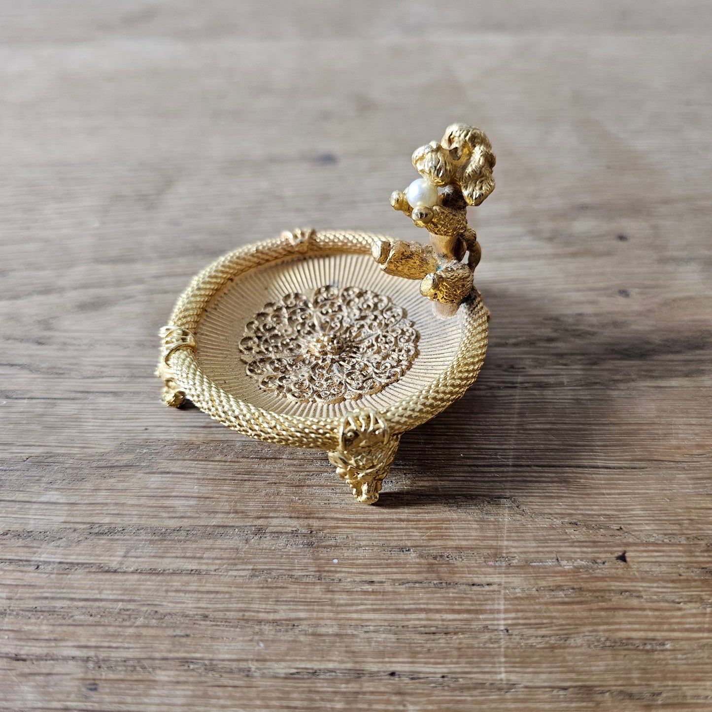 1950s Mirabella gold-tone poodle ring dish with faux pearl detail