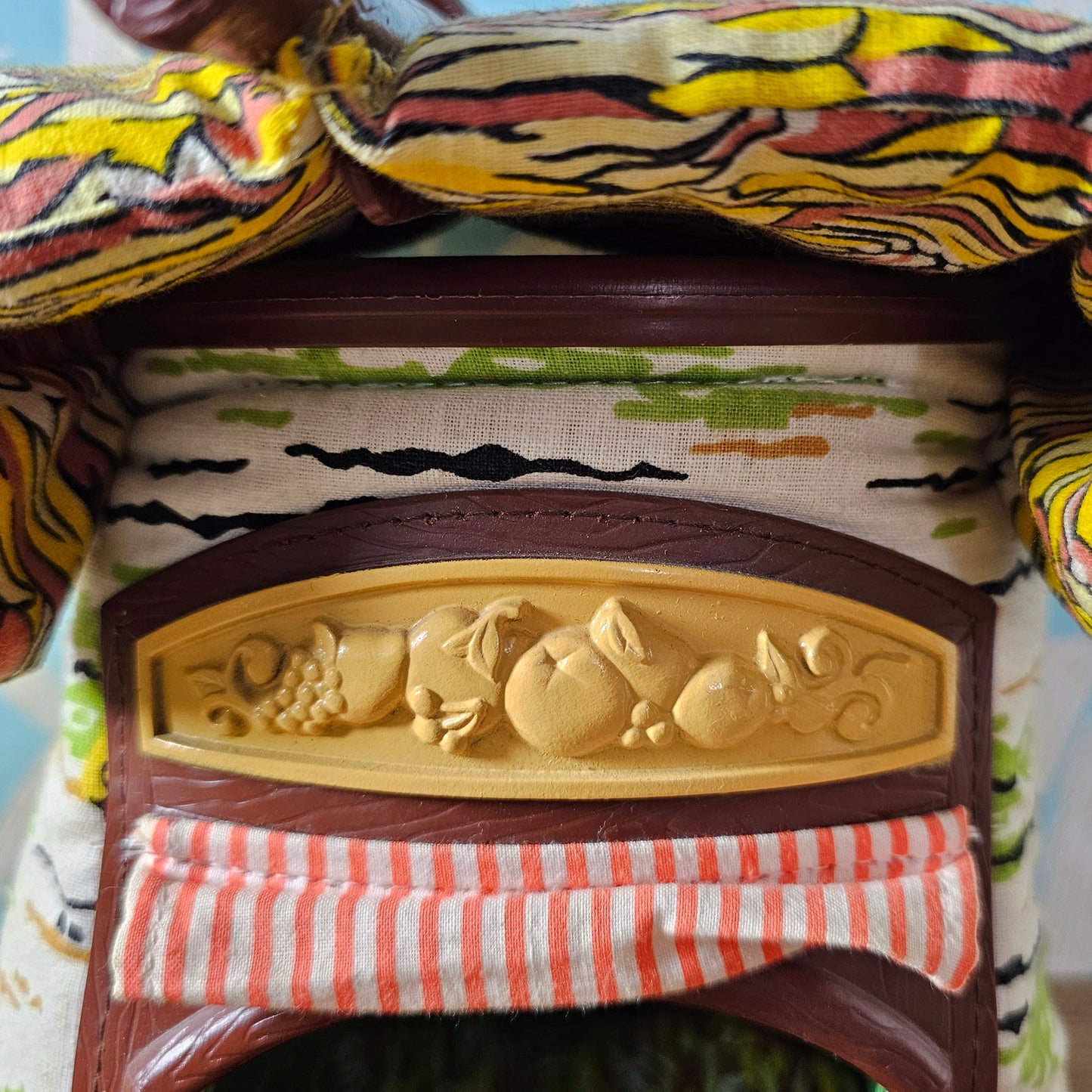 1980 Fisher Price Woodsey squirrel family log house #961 playset