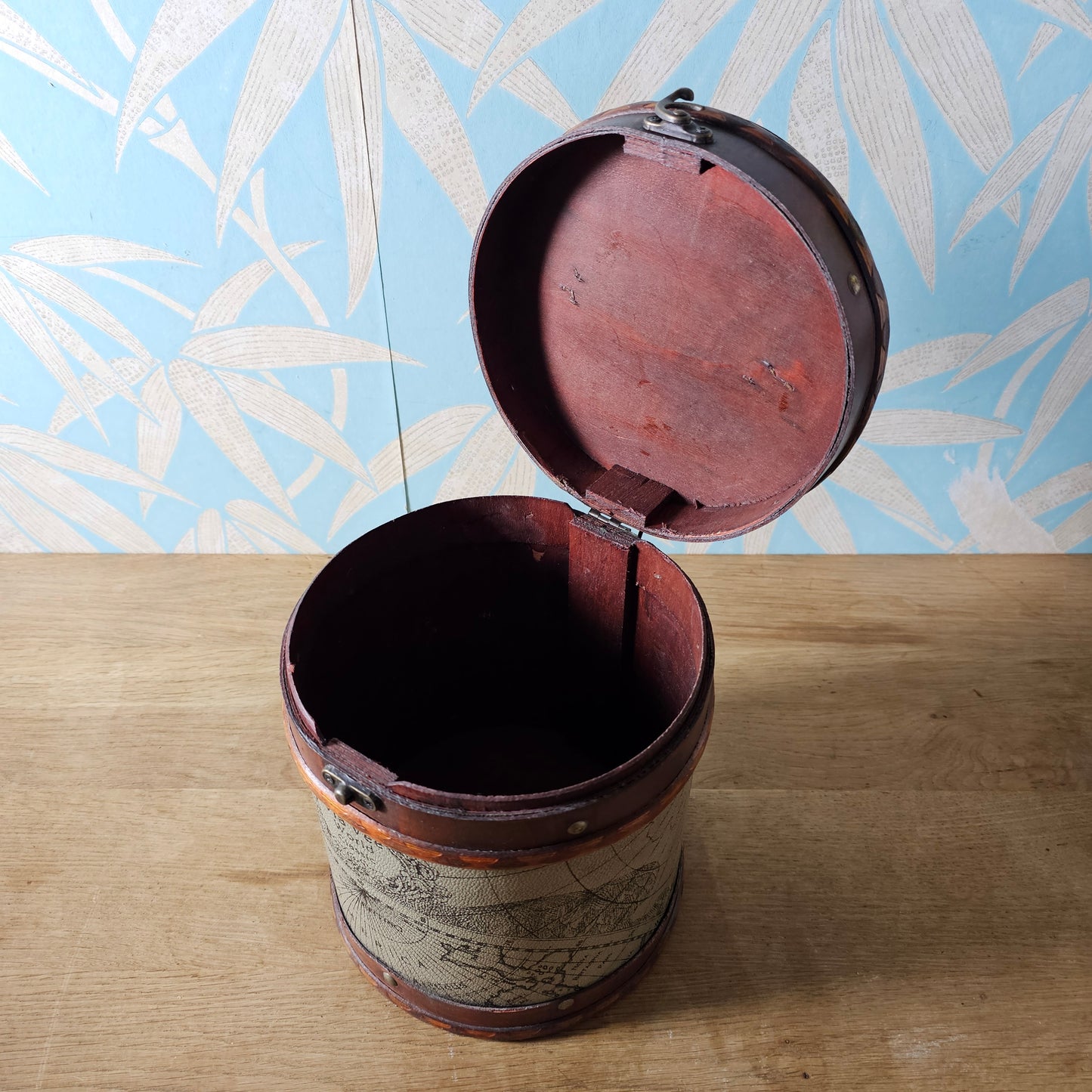 Via Vee World vintage-style round storage barrel with antique map print