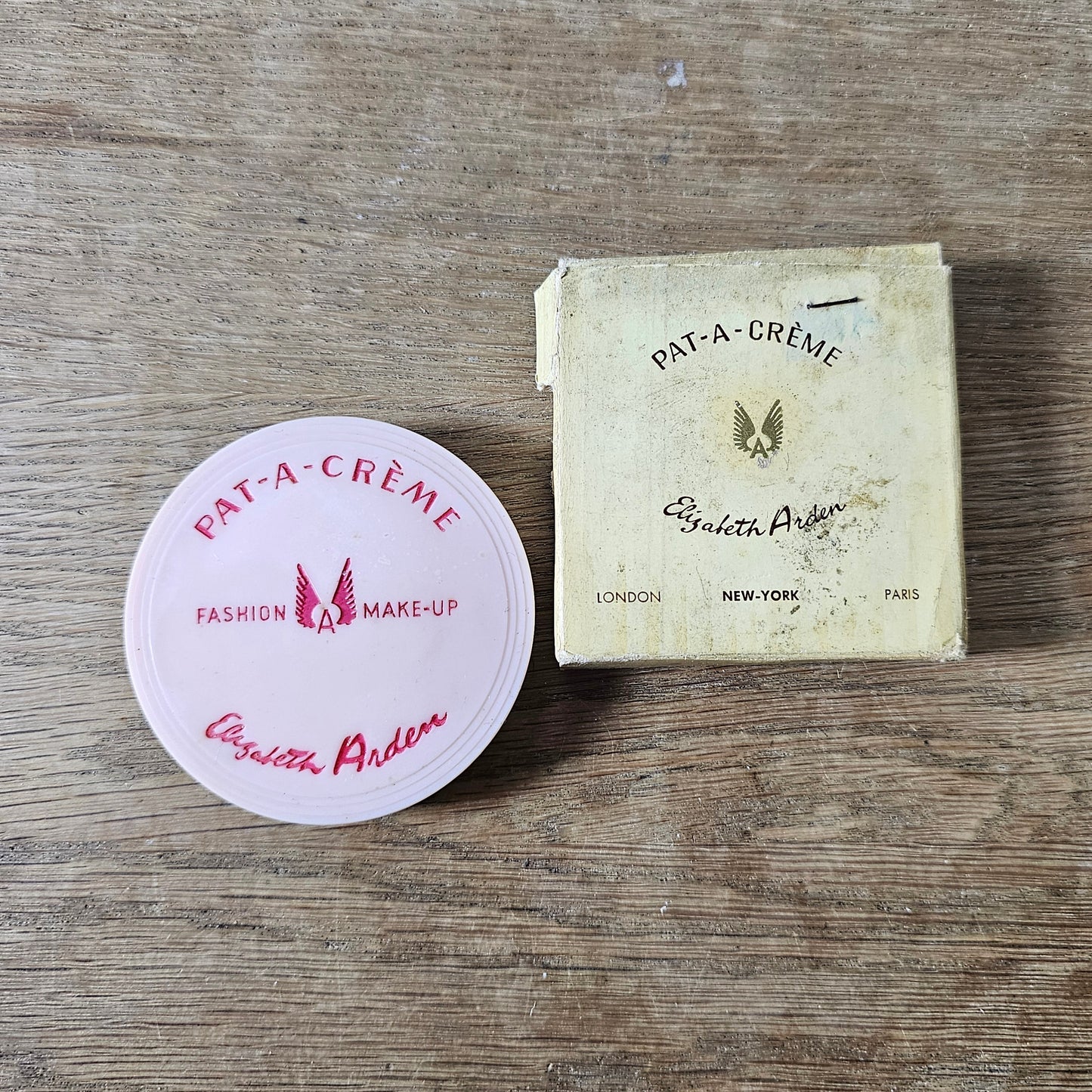 circa. 1950s Elizabeth Arden Pat-a-Creme 'Rachel' fashion make-up cream foundation