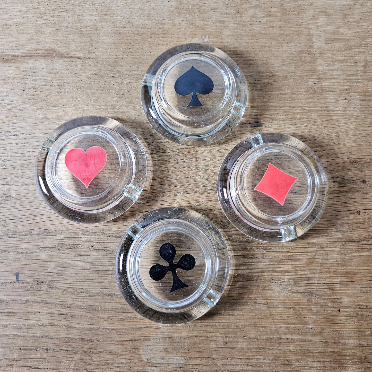Set of 4 circa. 1980s Bormioli Rocco Italian glass poker set ashtrays, boxed