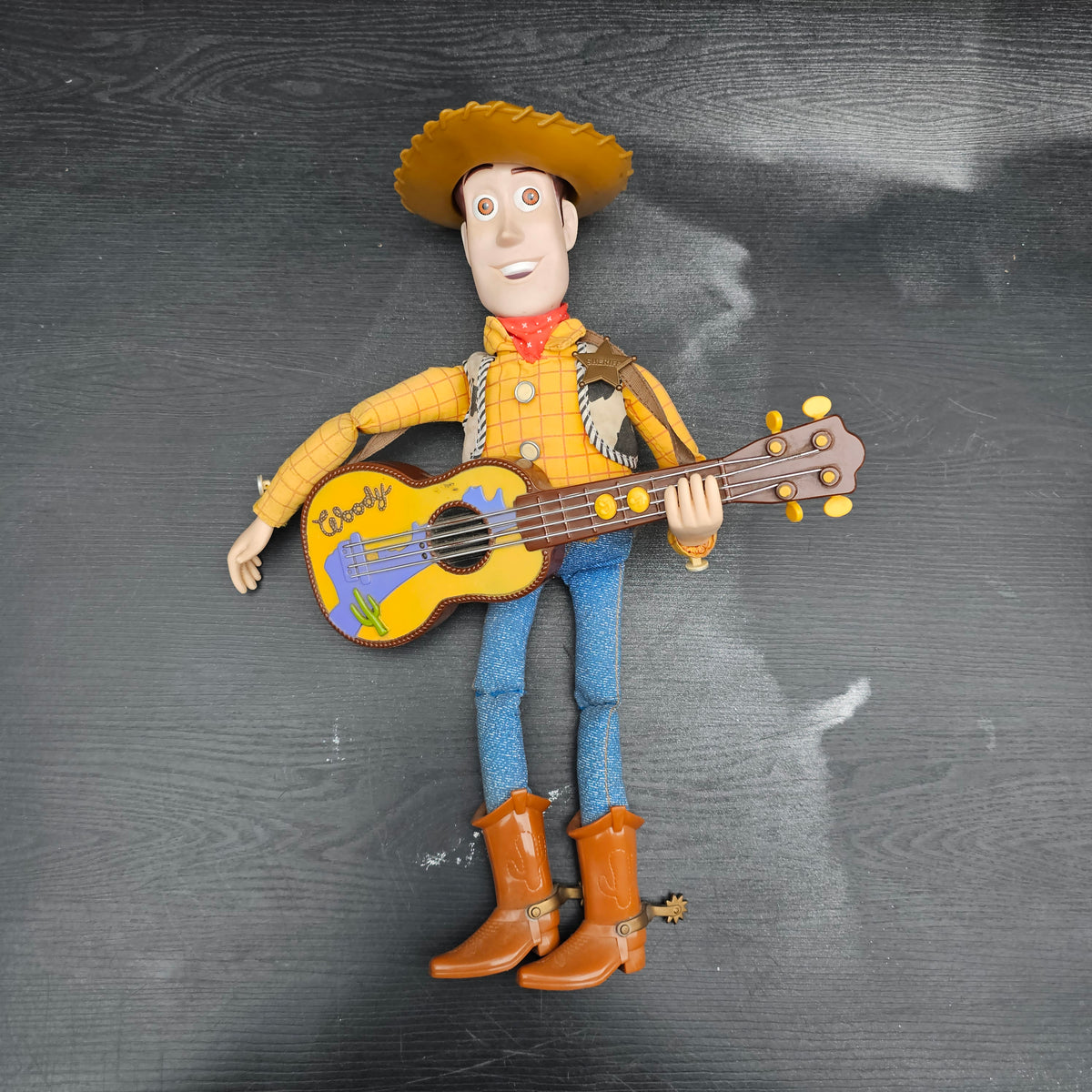1999 Mattel Disney Pixar Toy Story 2 Strummin’ Singin’ Woody with Guitar