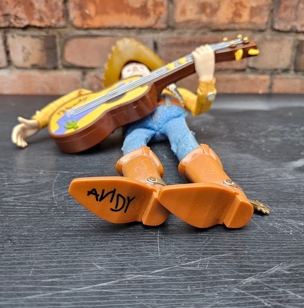 1999 Mattel Disney Pixar Toy Story 2 Strummin’ Singin’ Woody with Guitar