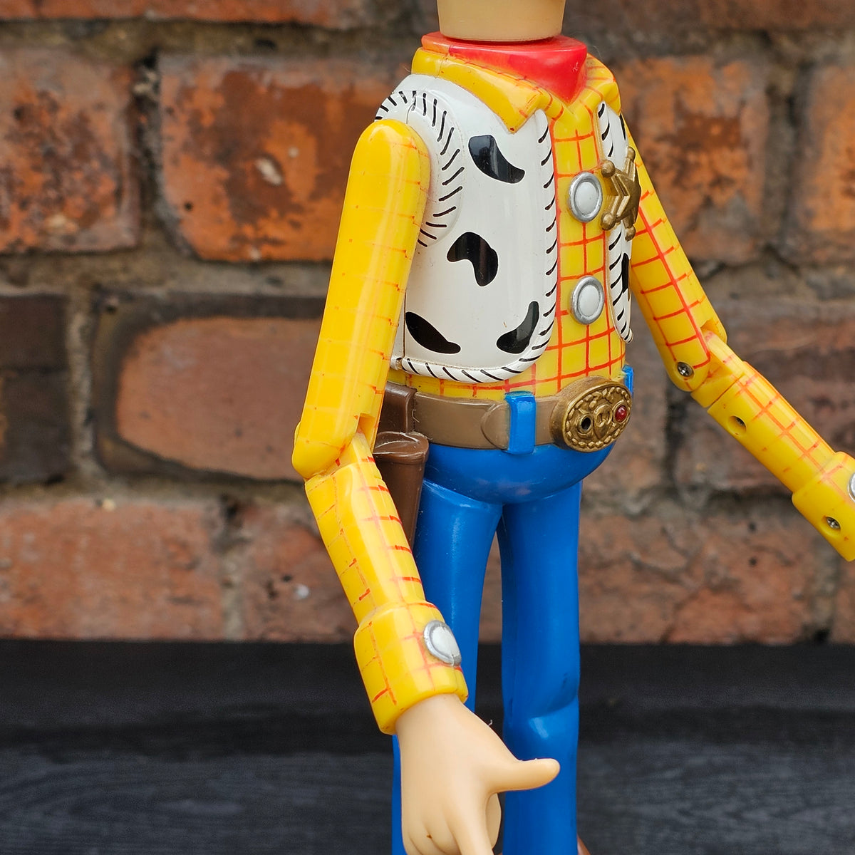 1999 Thinkway Disney Pixar Toy Story 2 Woody Talkin’ room guard