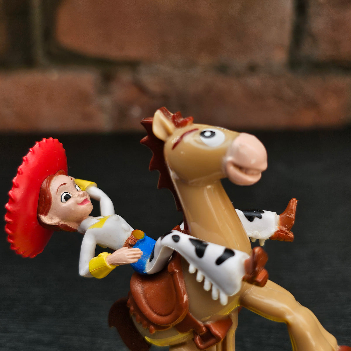 2010 Disney Pixar Toy Story 3 Shell petrol promo Jessie & Bullseye pull-back figure