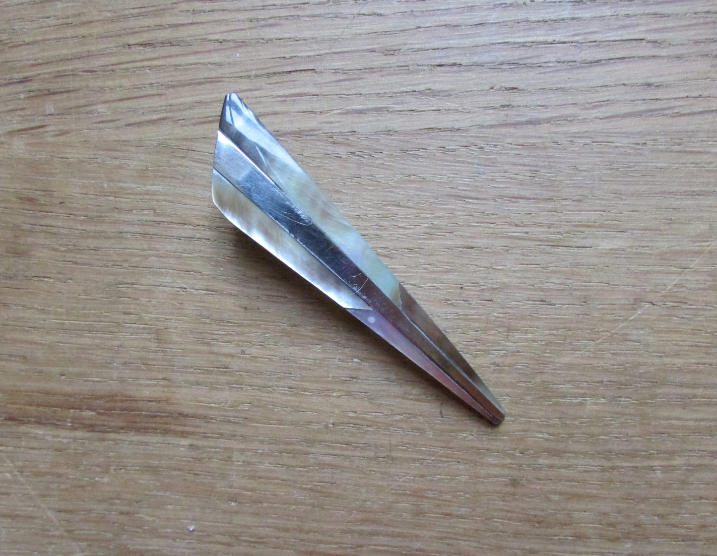 Vintage Mother of Pearl triangular bar brooch with silver tone inlay
