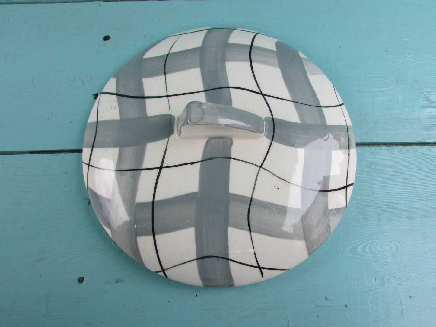 Mid-century grey & white plaid/check tureen