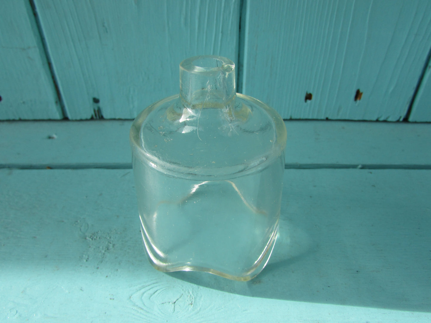 circa. 1950s Pyrex glass pie funnel