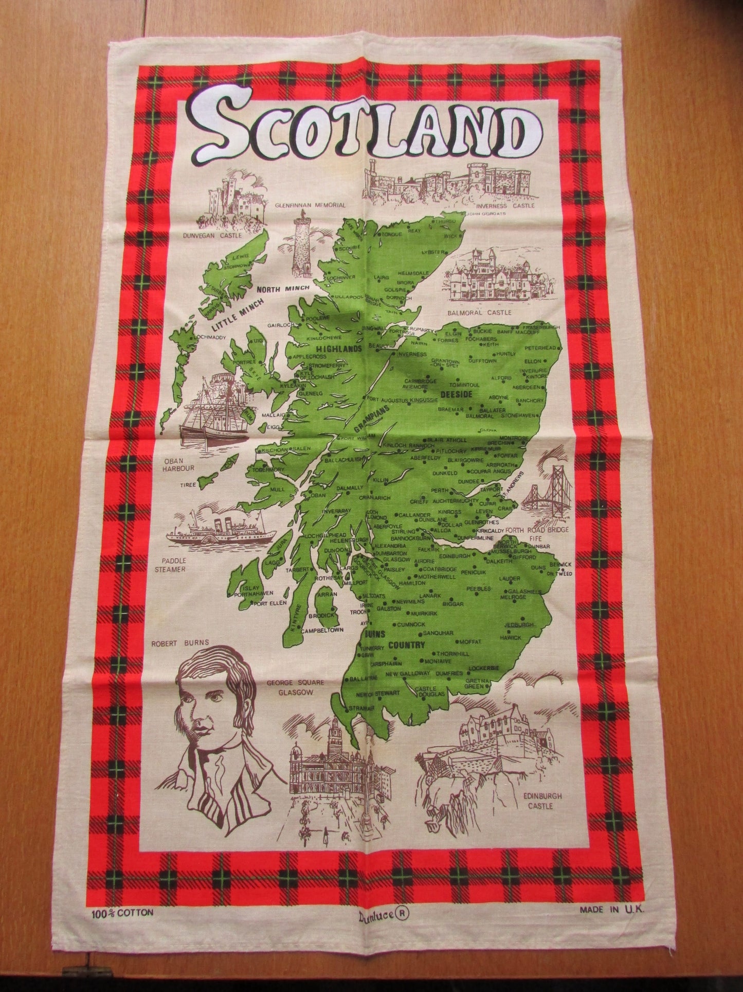 Vintage Dunluce Scotland cotton tea towel
