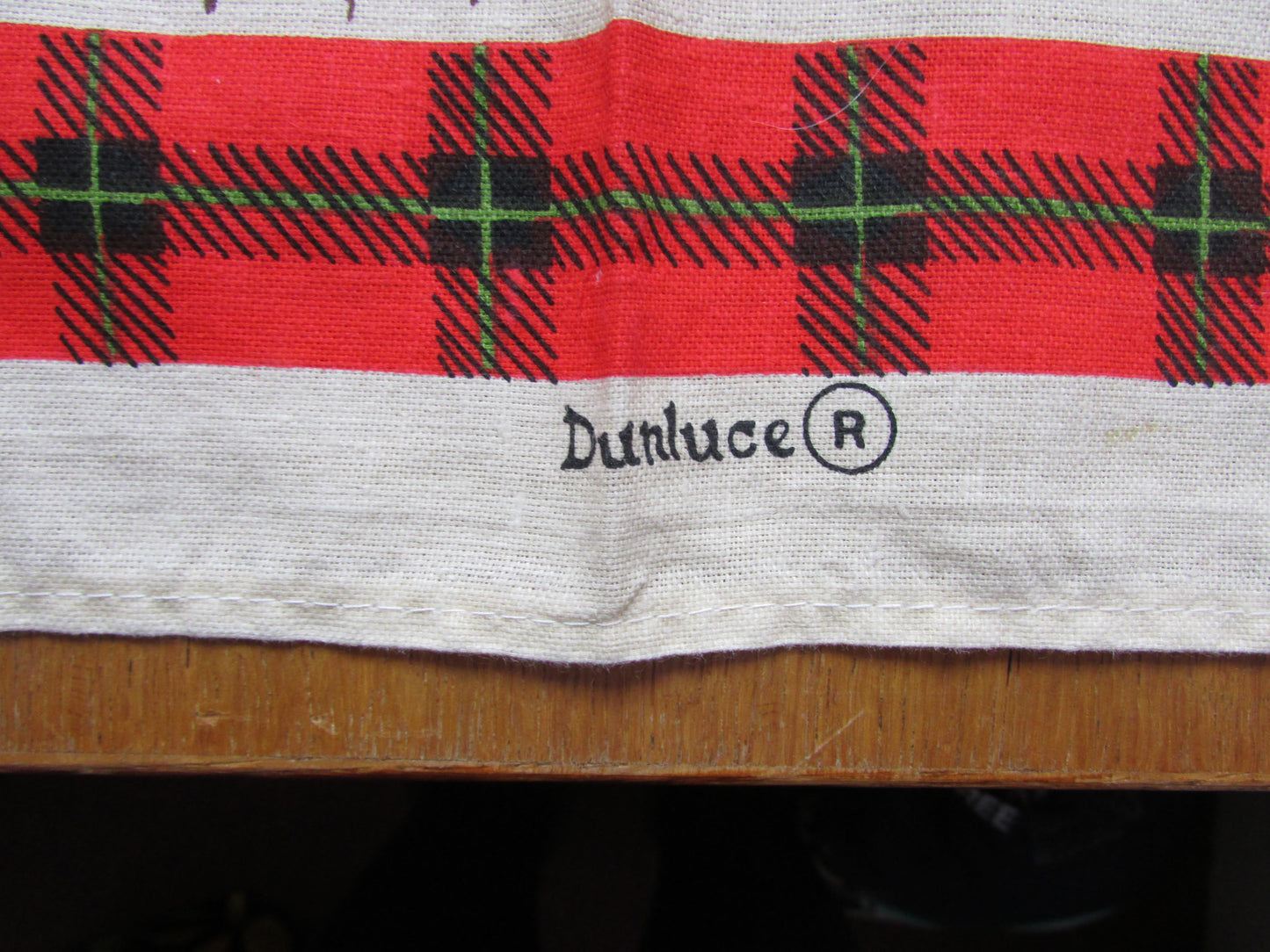 Vintage Dunluce Scotland cotton tea towel