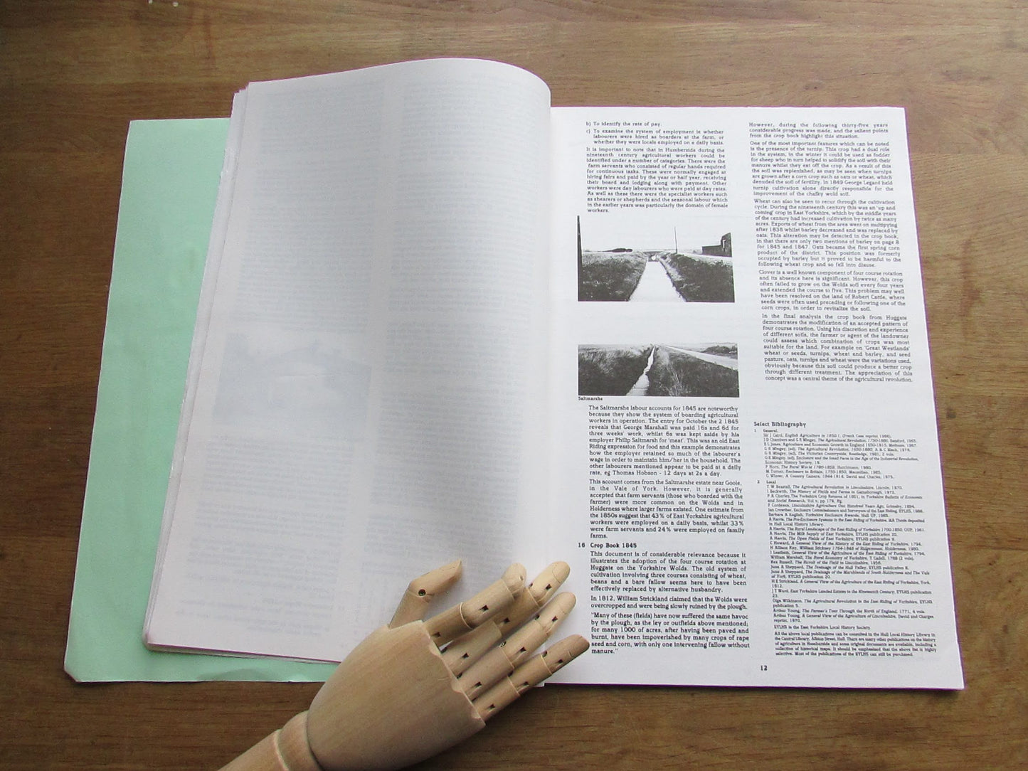 Assorted 1980s Humberside College of Education Local History Archives information books