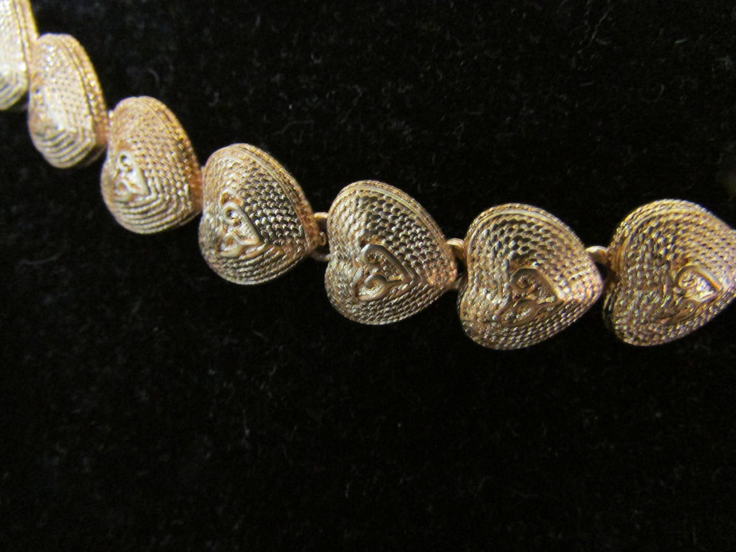 1970s/80s gold-tone heart-shape linked necklace & matching bracelet set