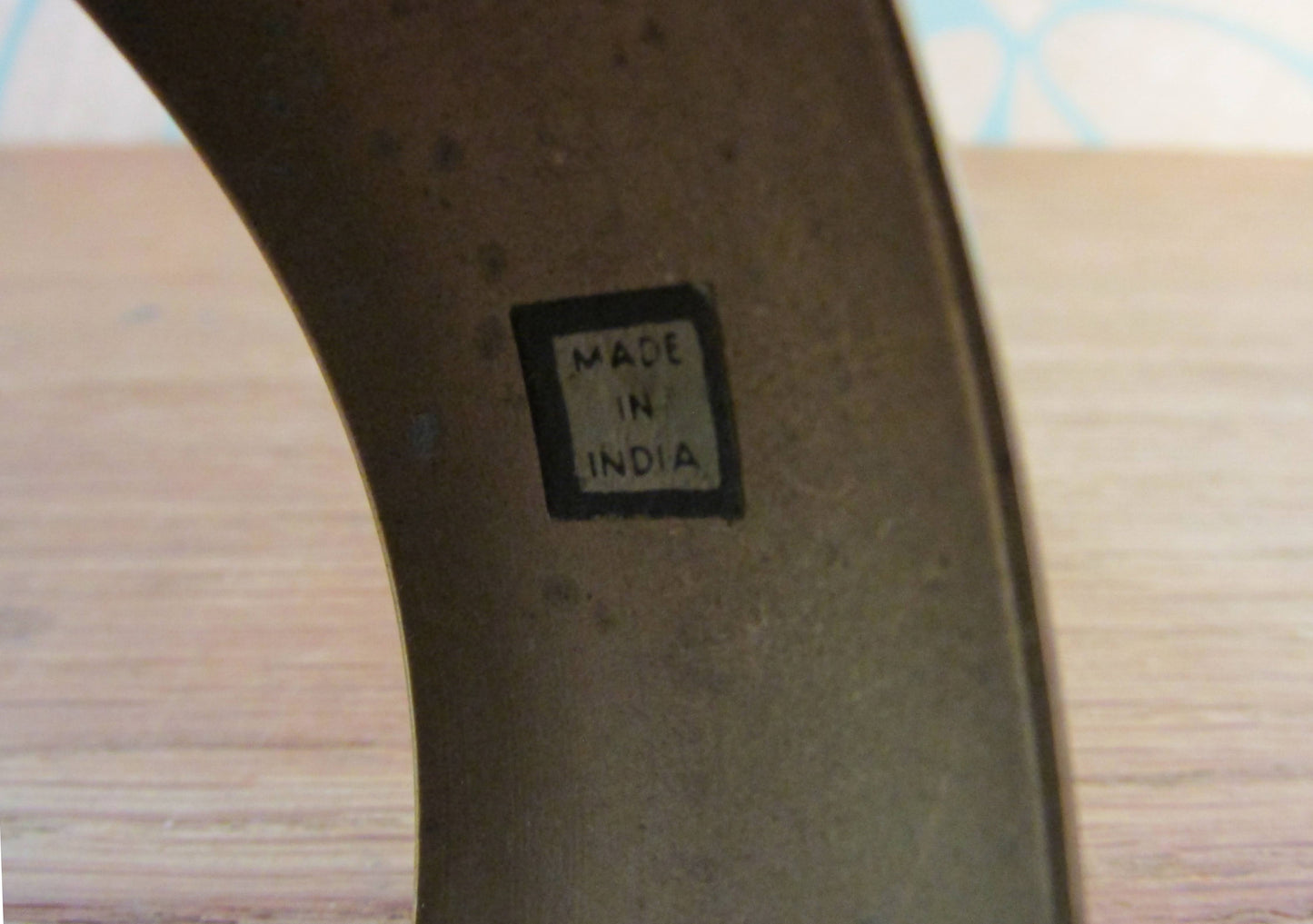 Vintage metal inlaid brass patterned bangle, made in India