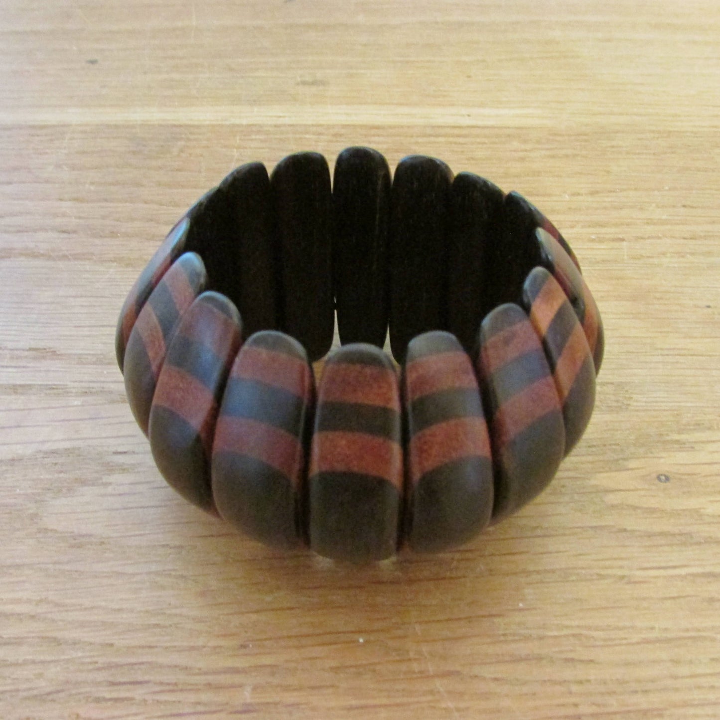 1980s/90s chunky wooden stretch brown striped bead segment bracelet