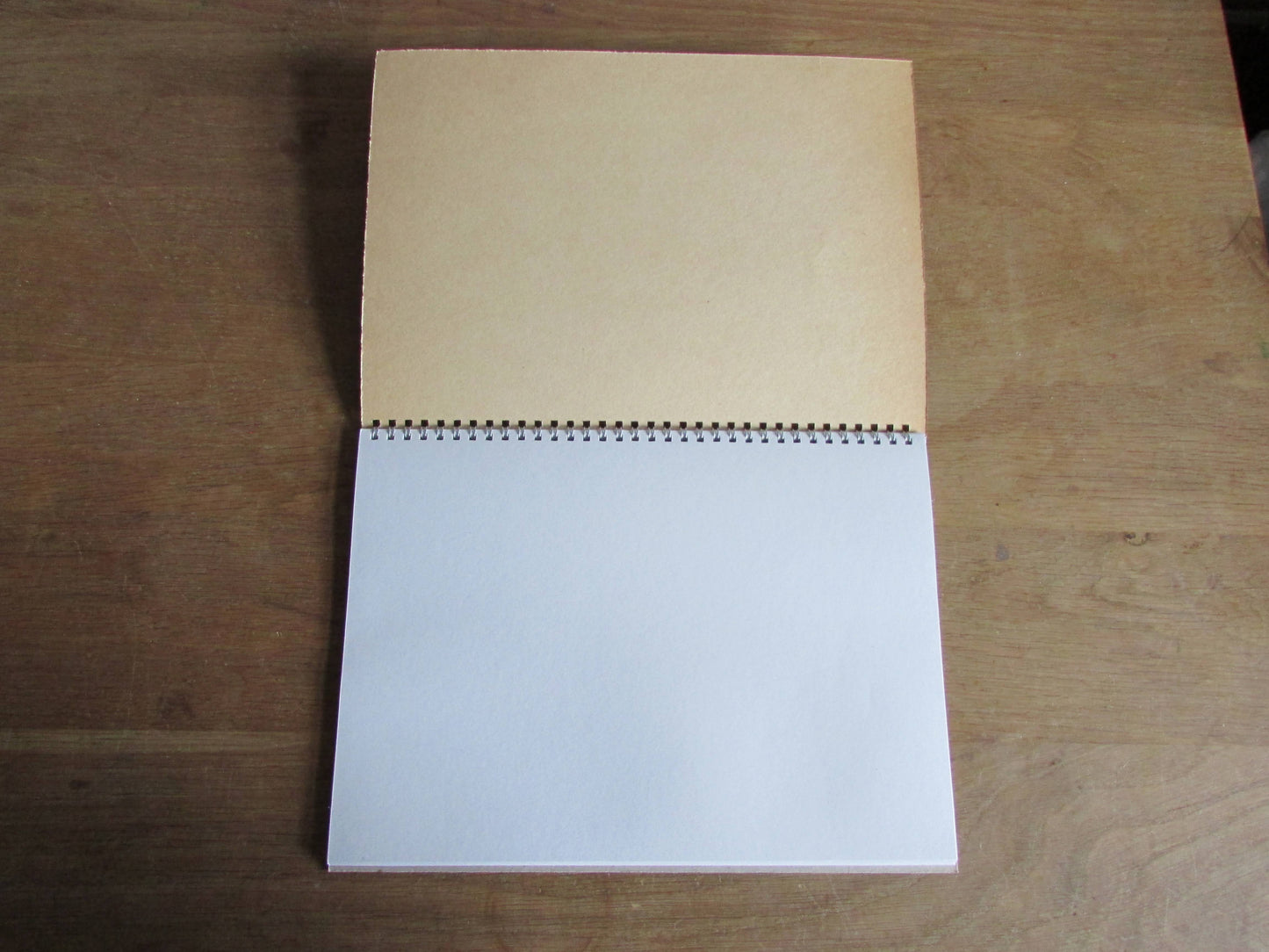 Home-made A4 wire-bound sketchbook using 100% recycled 140gsm Cartridge Paper, Banda Corrida of Mexico City
