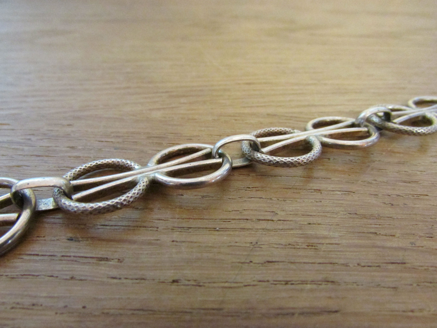 Vintage Italian silver-tone chain paired link circles bracelet