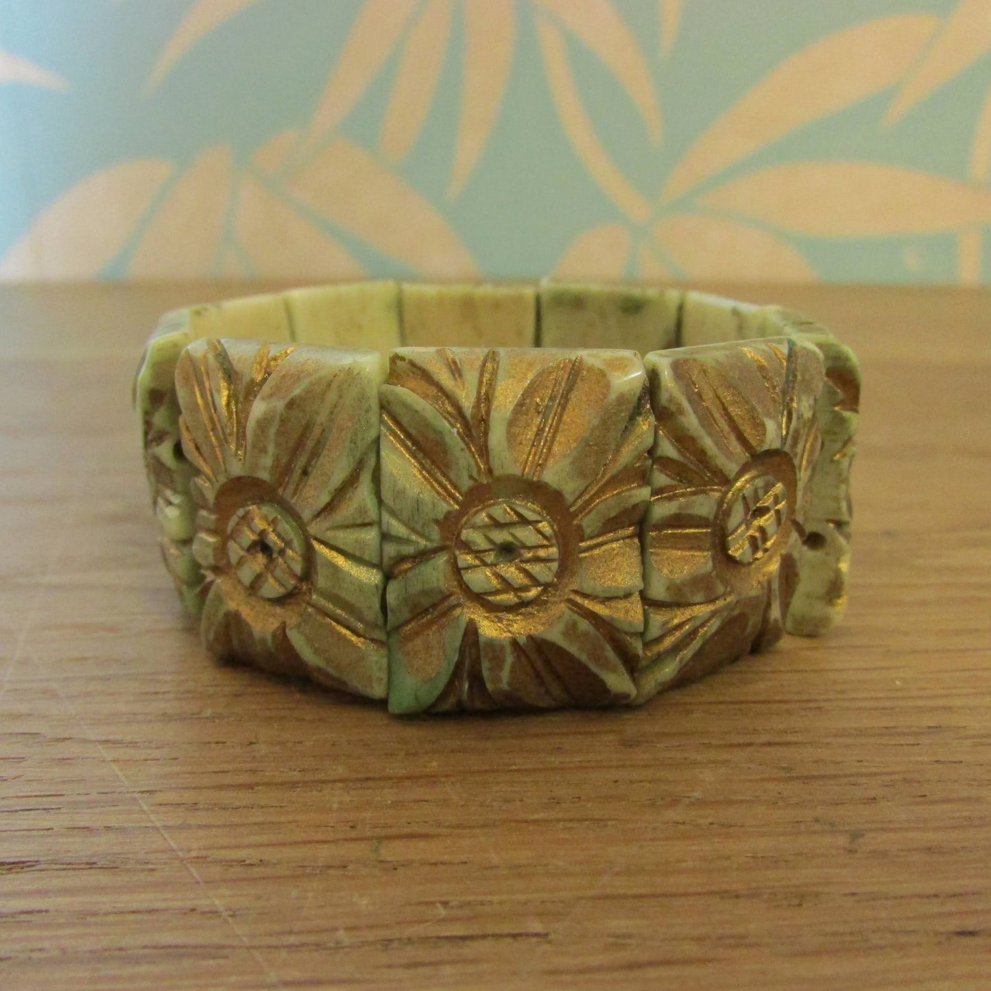 Vintage square medallion-stone bone link elasticated bracelet with gold relief surface