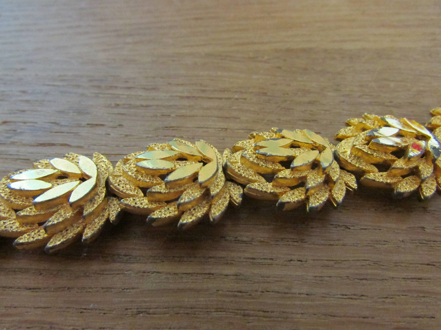 Vintage bright vermeil gold-tone three-dimensional leaf bracelet