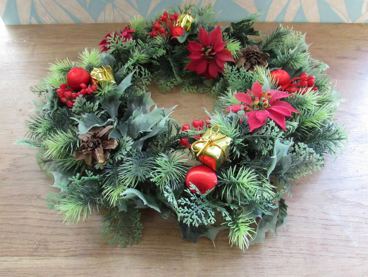 1970s plastic Poinsettia & presents Christmas wreath