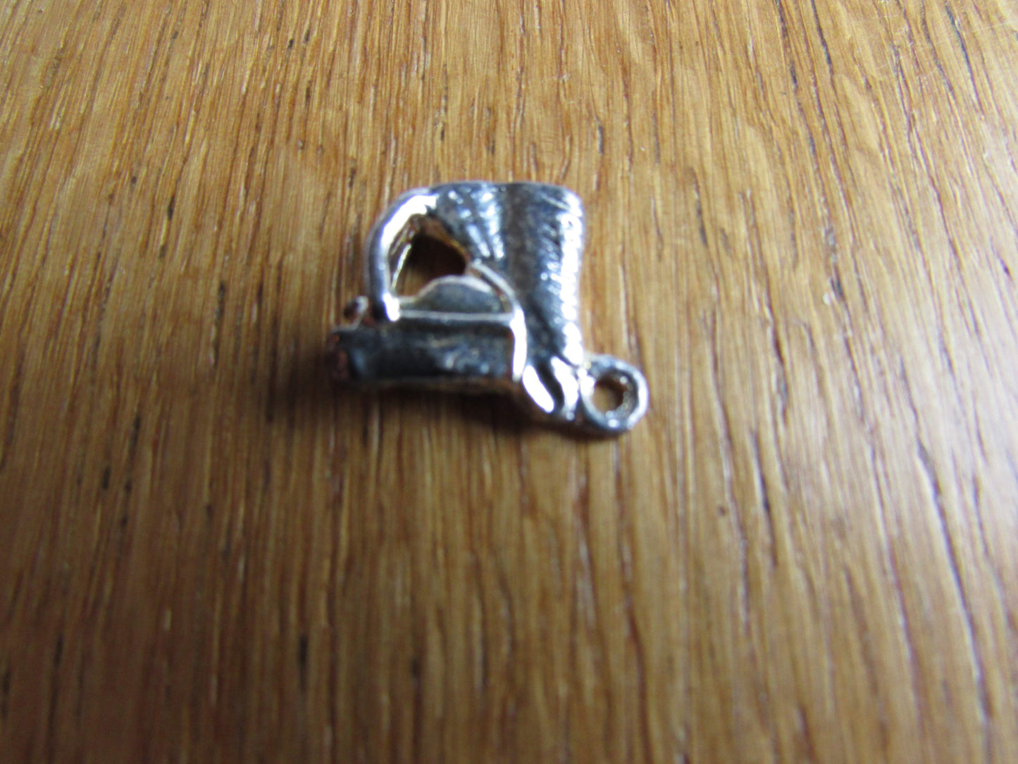 Vintage silver-tone horse head charm pendant