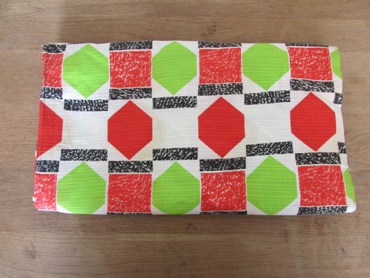1950s red & green hexagon print barkcloth fabric, 150" x 35" approx