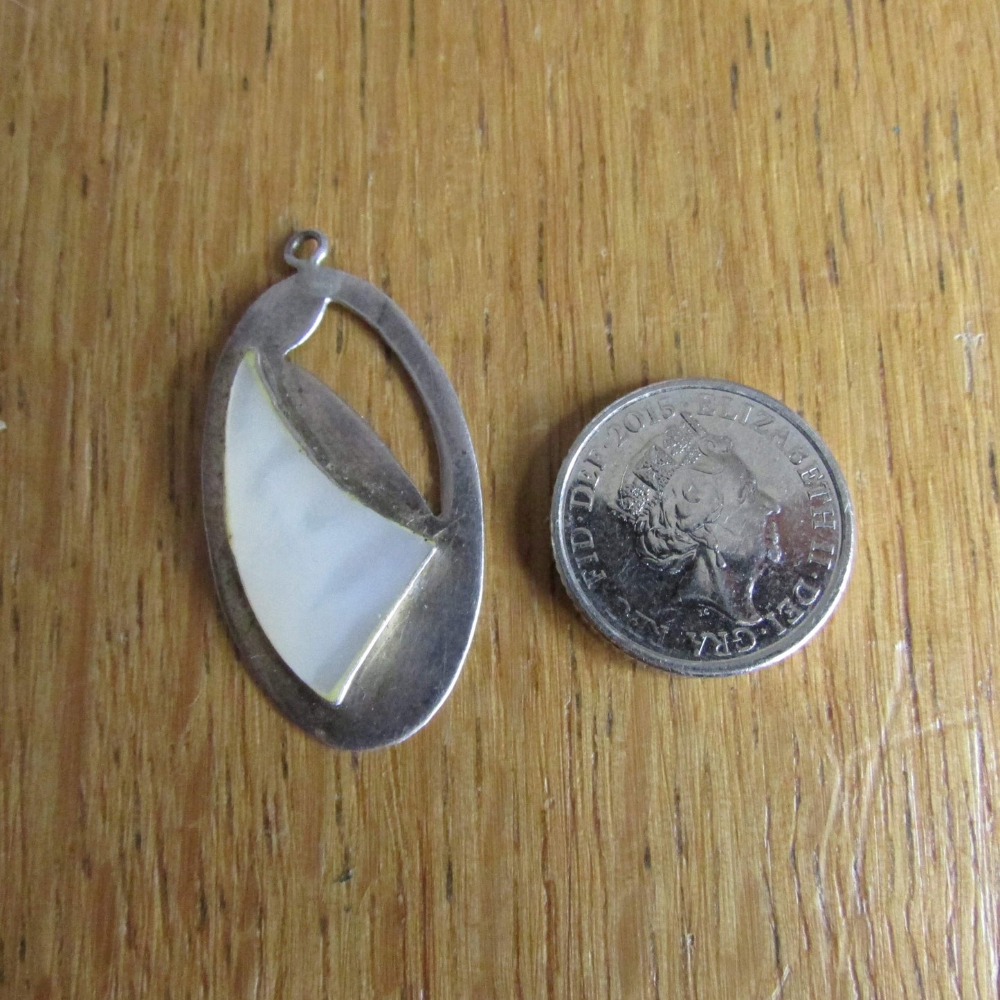circa. 1970s sterling silver & Mother of Pearl oval pendant