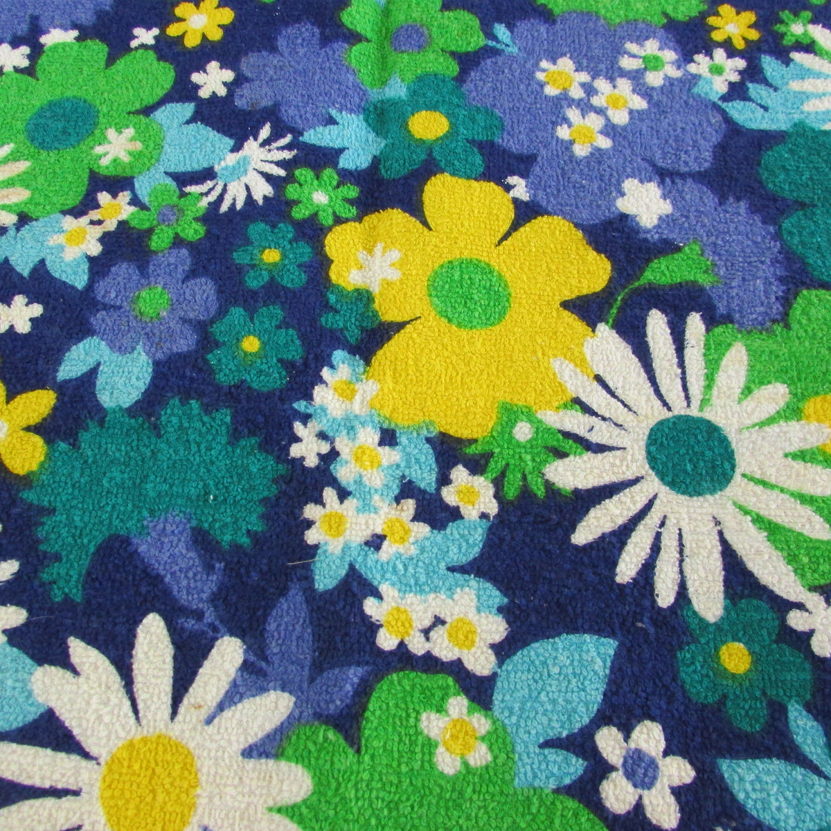 1970s blue, green & yellow daisy floral towelling fabric, 22" x 36"