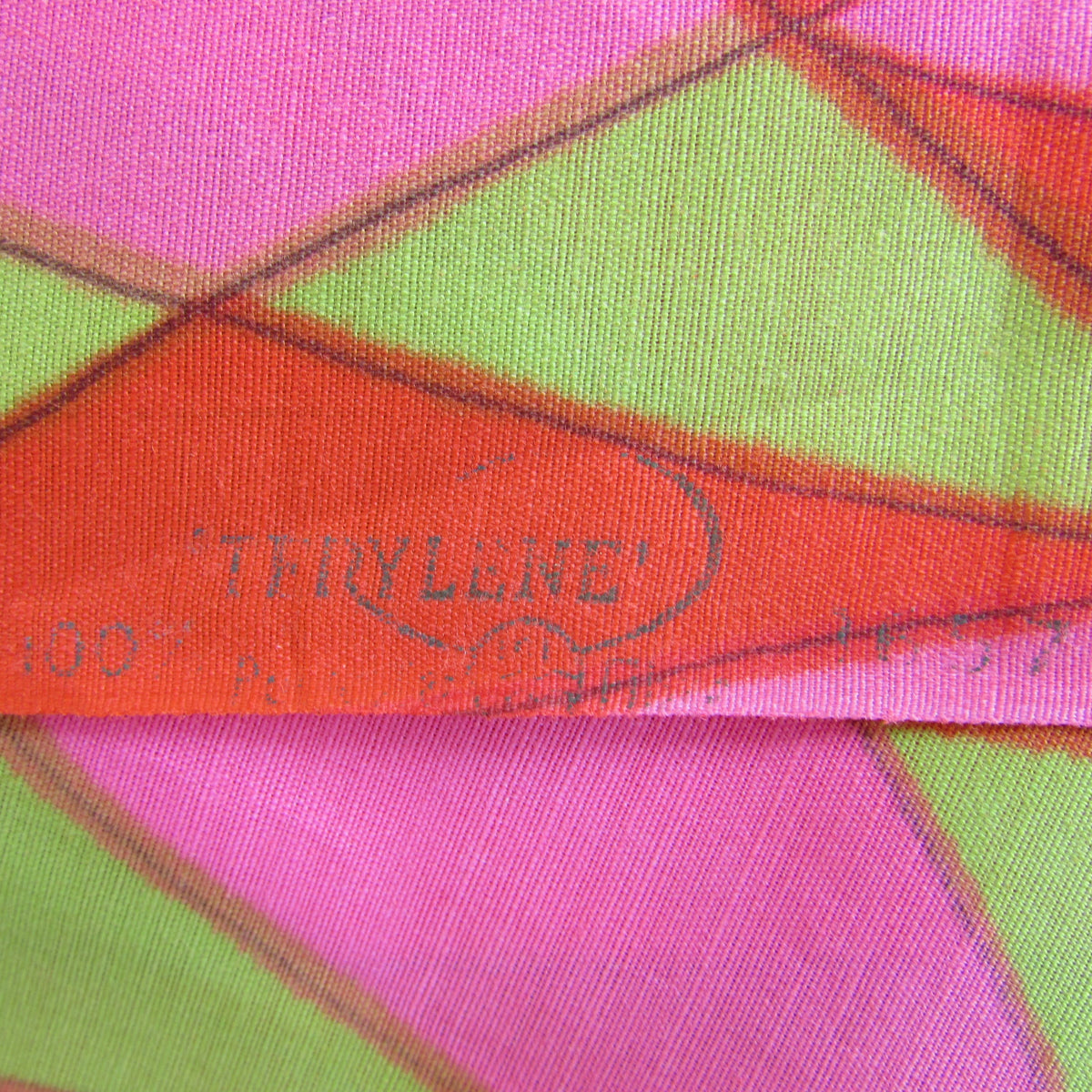 1970s pink orange & green psychedelic geometric Terylene fabric, 35.5" x 180"