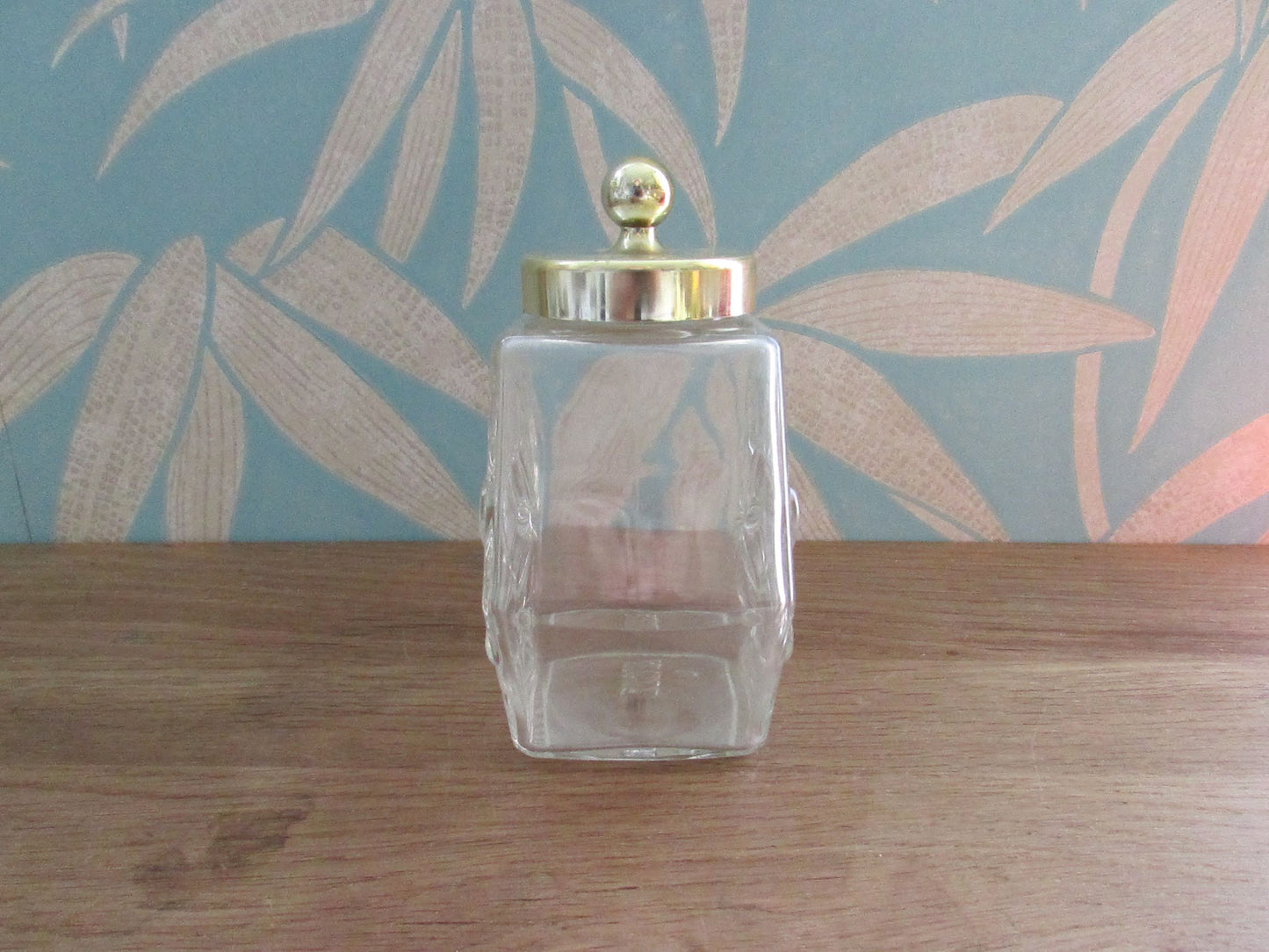 1970s Avon Country Store Mineral Springs bath salts pressed glass bottle (empty)