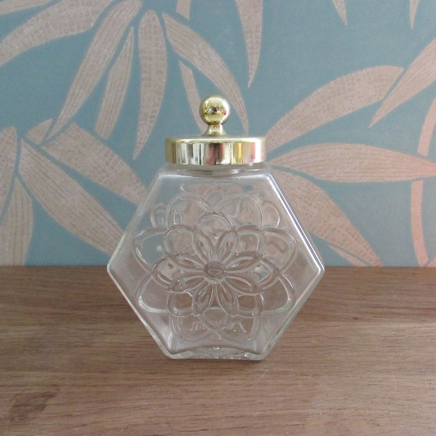 1970s Avon Country Store Mineral Springs bath salts pressed glass bottle (empty)