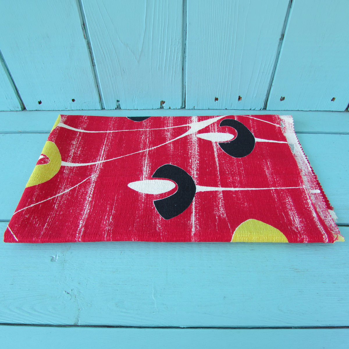 1950s red, black & mustard atomic floral barkcloth fabric, 21.5" x 23"