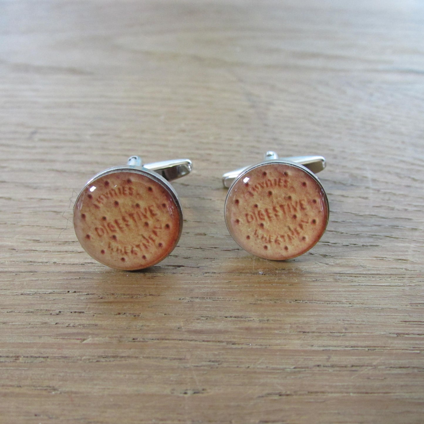 Novelty silver-tone 'Digestive biscuit' cufflinks, boxed