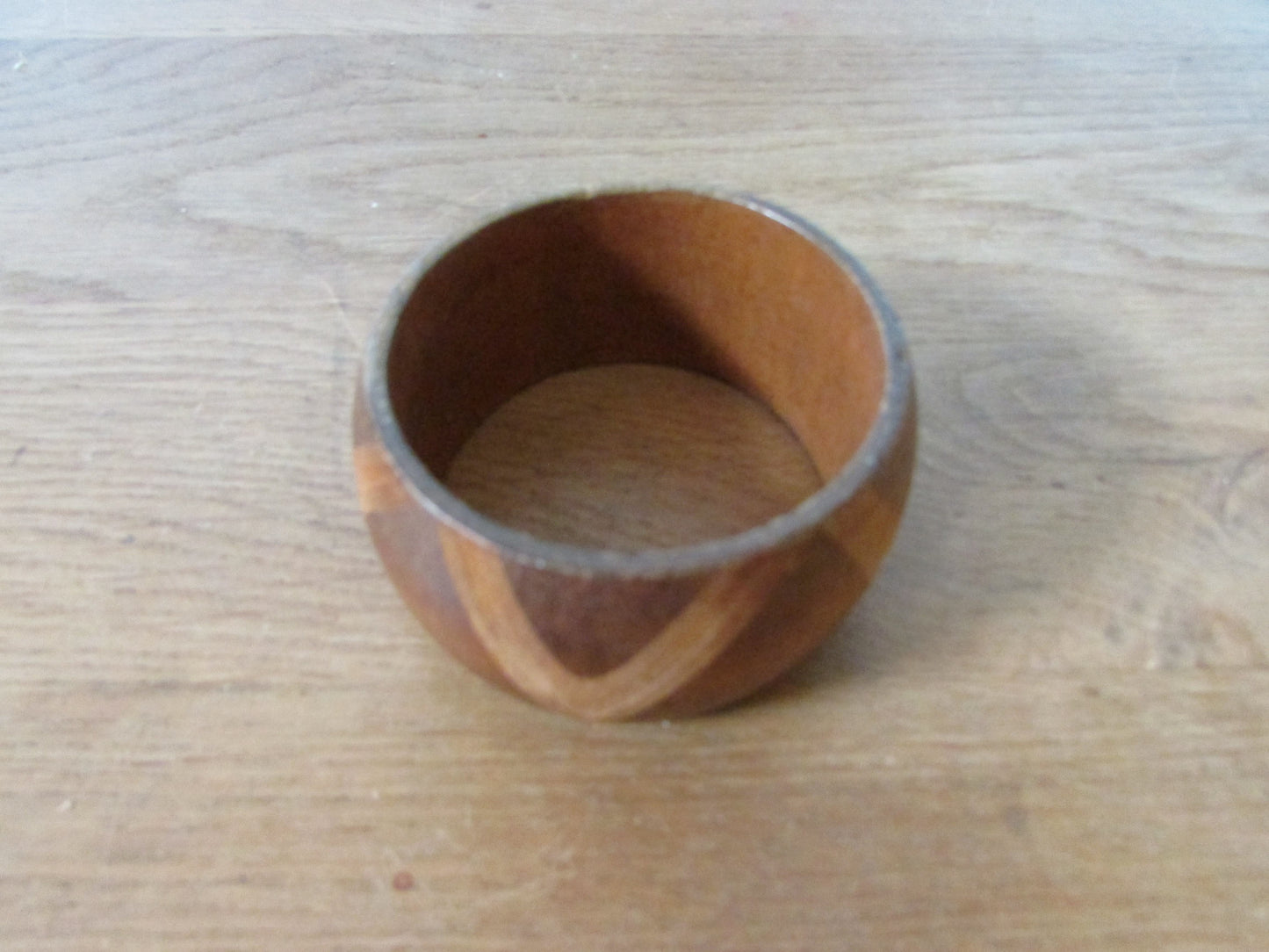 1970s wooden bangle with contrast chevron-style inlay