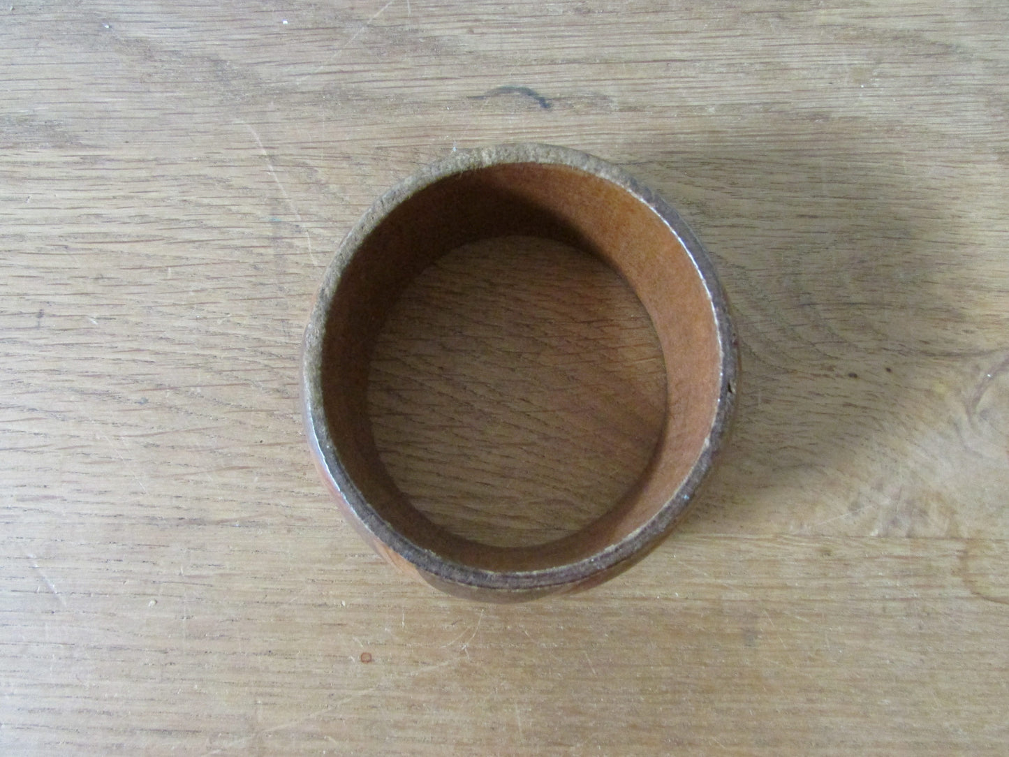 1970s wooden bangle with contrast chevron-style inlay