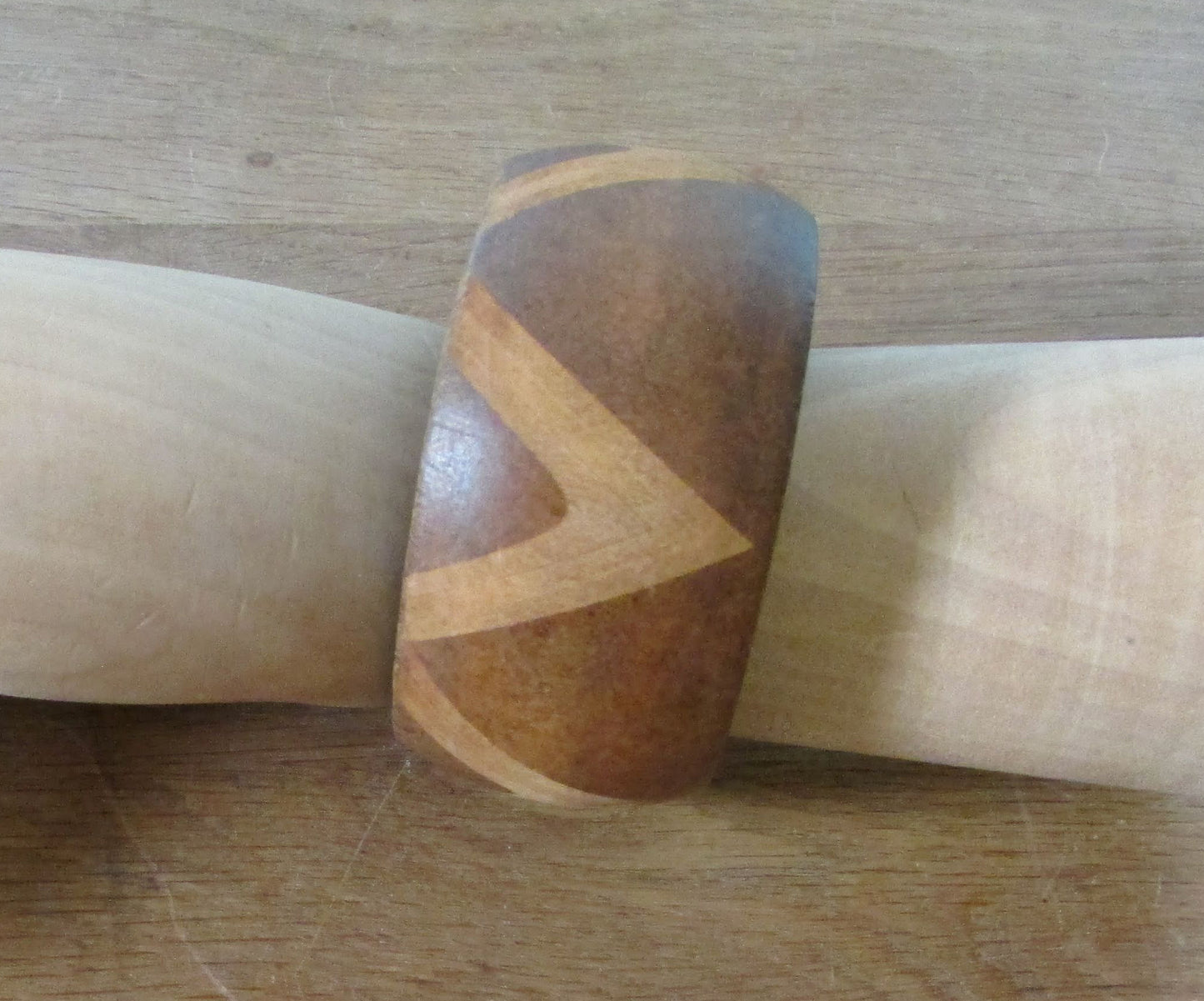 1970s wooden bangle with contrast chevron-style inlay