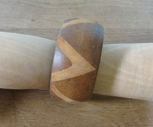 1970s wooden bangle with contrast chevron-style inlay