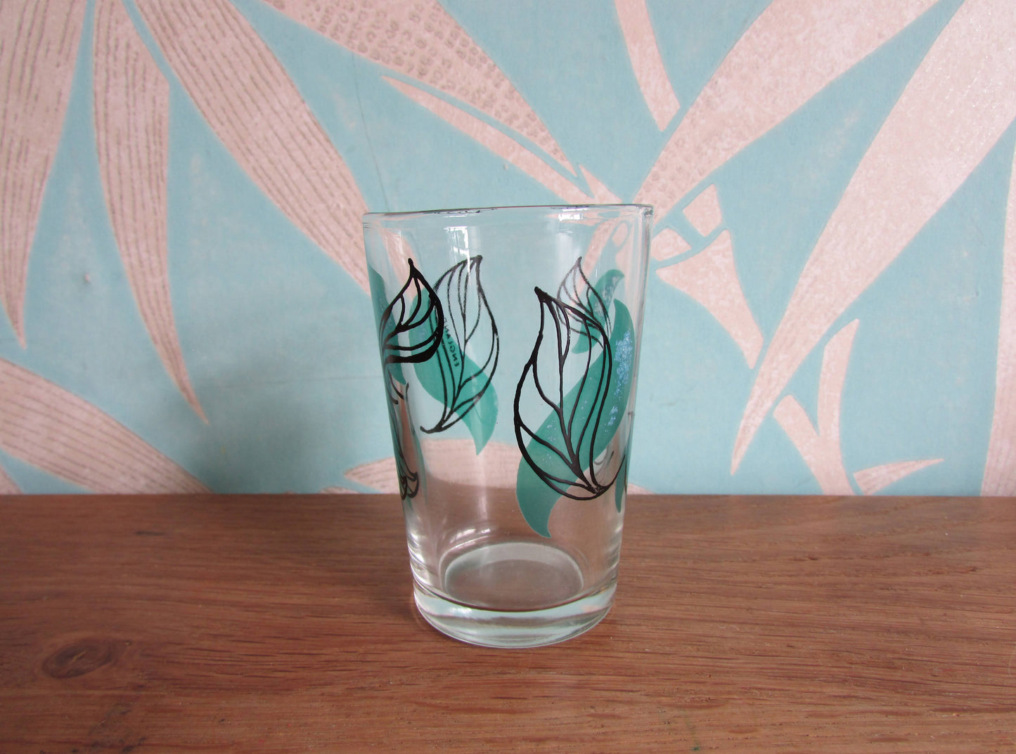 Set of six 1950s green & black leaf patterned shot glasses, made in England