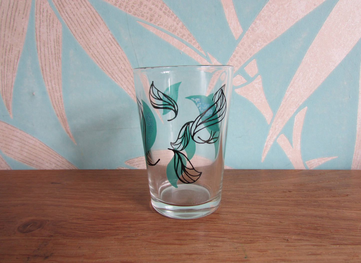 Set of six 1950s green & black leaf patterned shot glasses, made in England