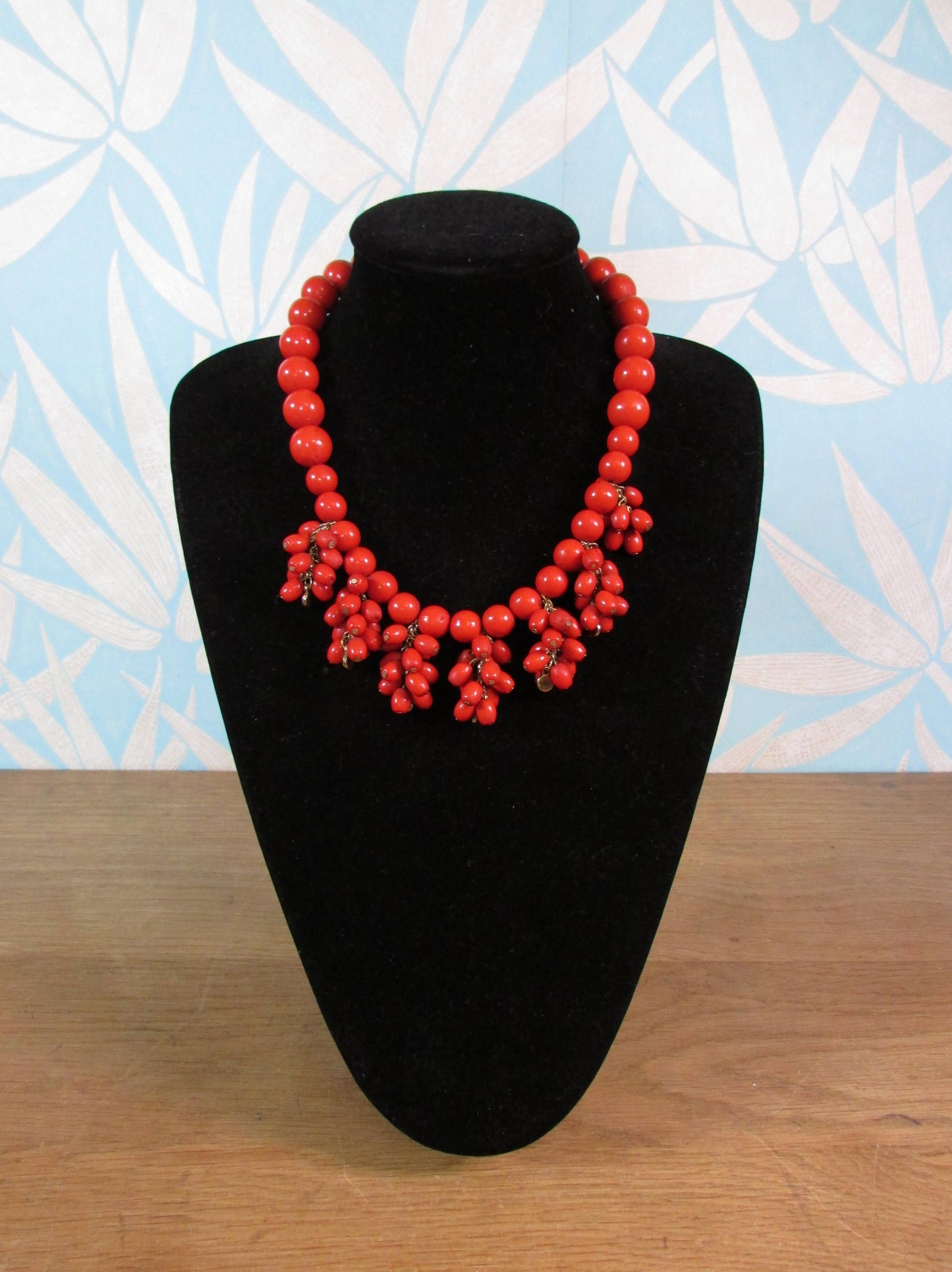 1980s tomato red plastic beaded cluster drop necklace