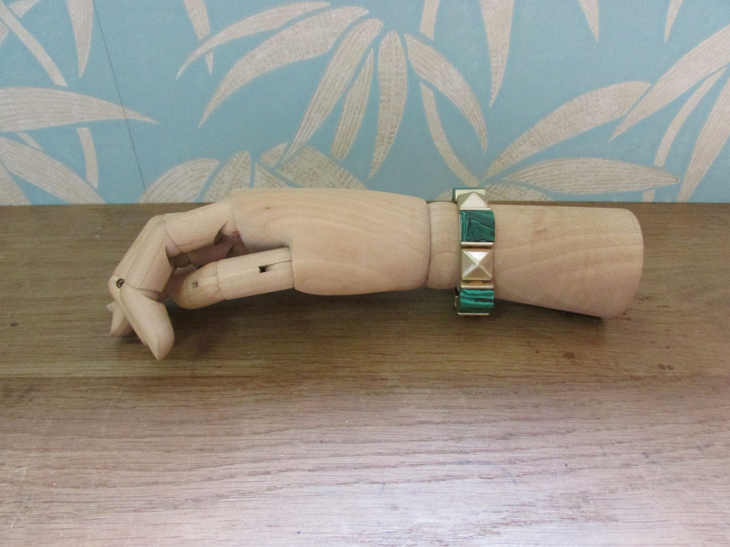 1960s Malachite & plastic gold-tone stretch bracelet