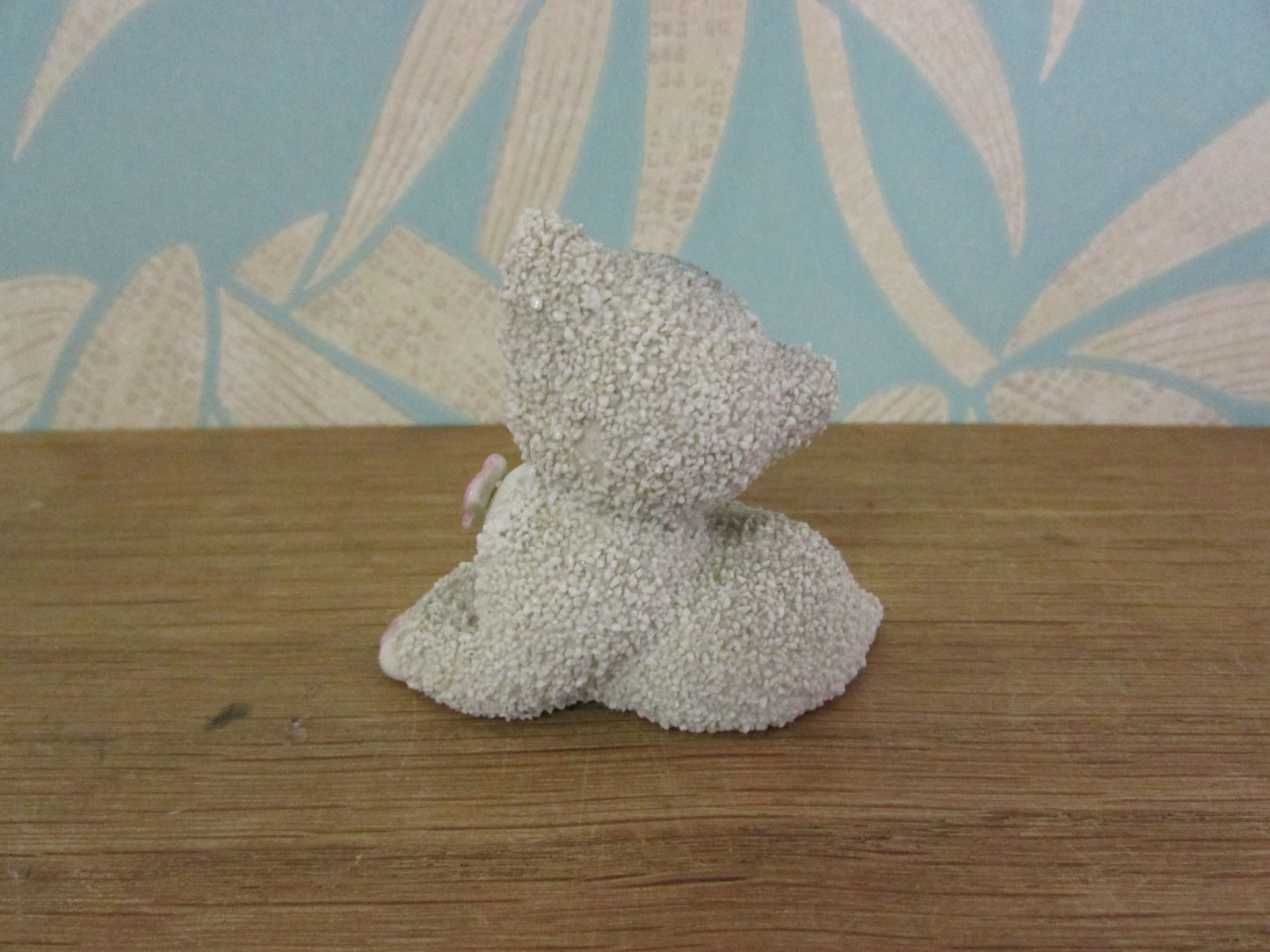 Pair of 1950s sugar textured/spaghetti kitten ornaments, marked foreign