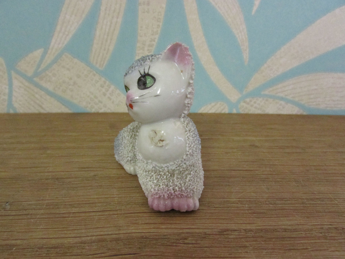 Pair of 1950s sugar textured/spaghetti kitten ornaments, marked foreign