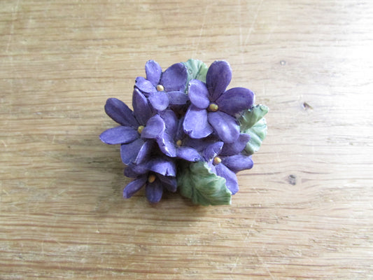 Vintage resin 3D violets brooch
