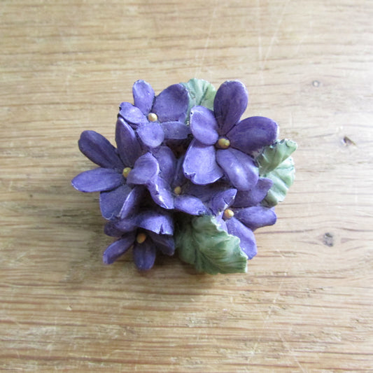 1950s moulded resin purple violet flower cluster brooch