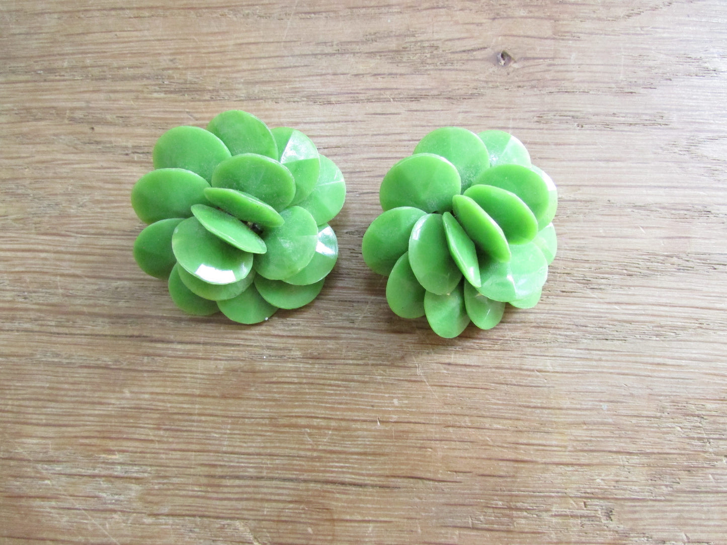 1960s large plastic lime green cluster flower clip-on earrings