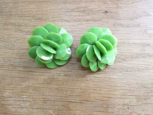1960s large plastic lime green cluster flower clip-on earrings